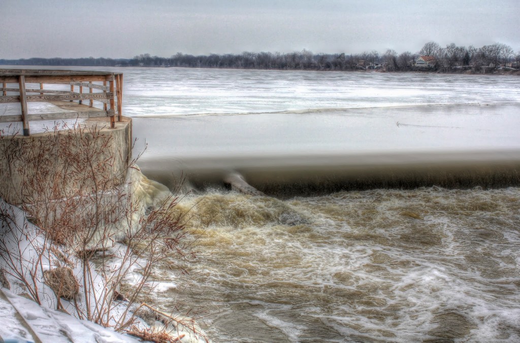 Providence Dam in Grand Rapids, Ohio